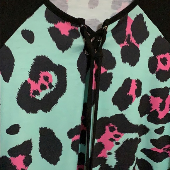 Shirt - Picture 2 of 2